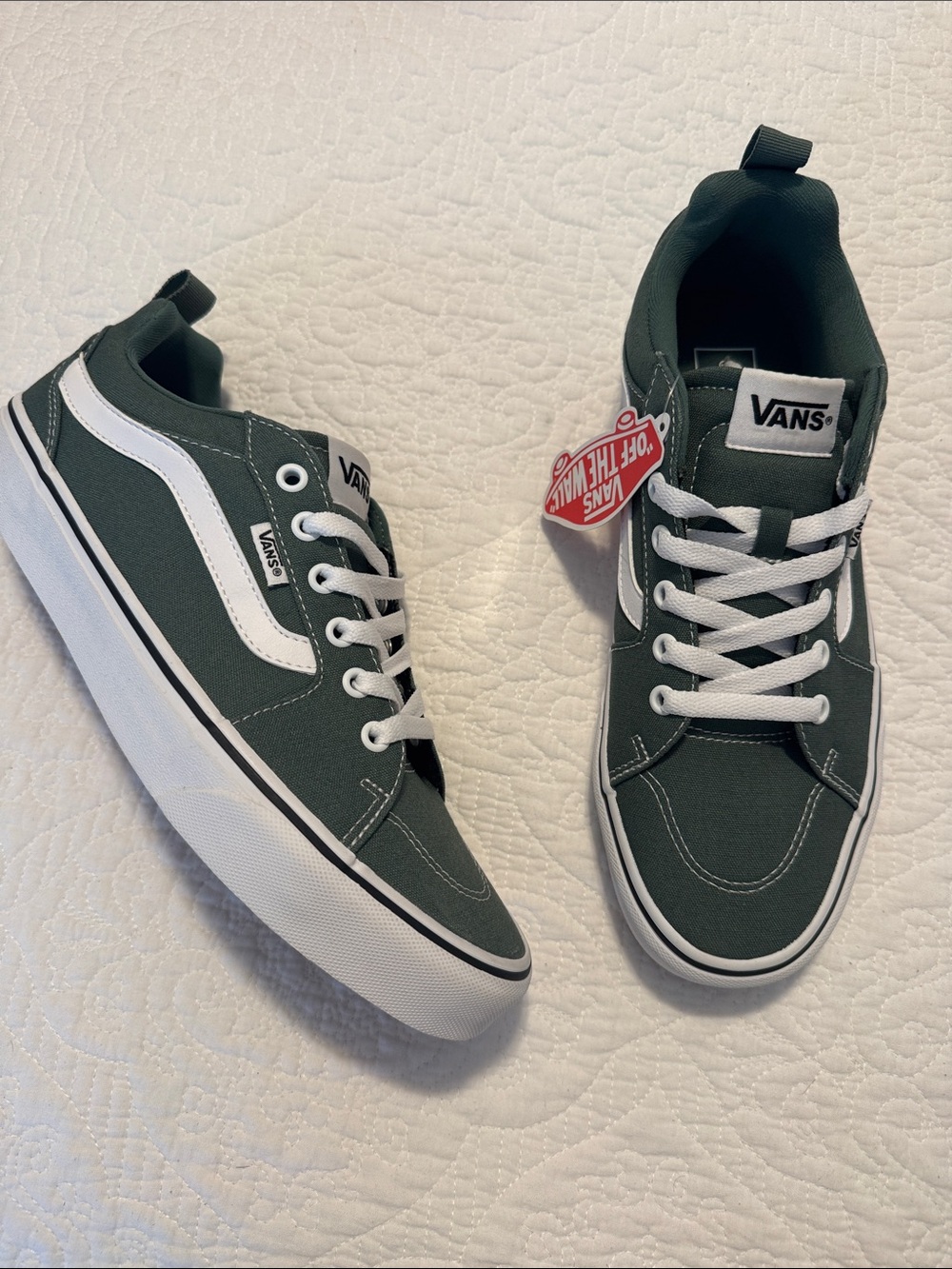 Vans Old Skool Low-Top Sneakers in Forest Green and White